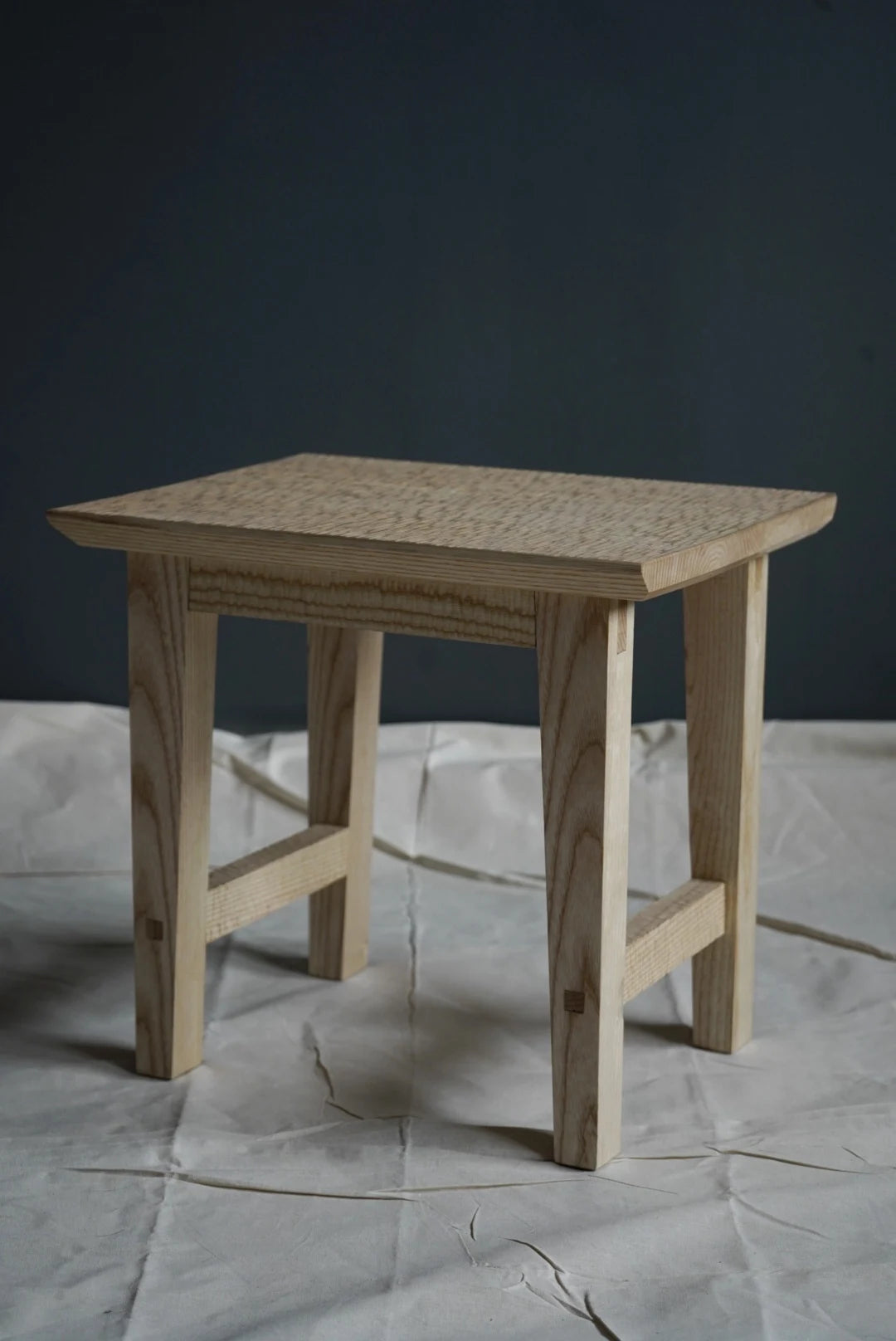 Ripple stool | side table