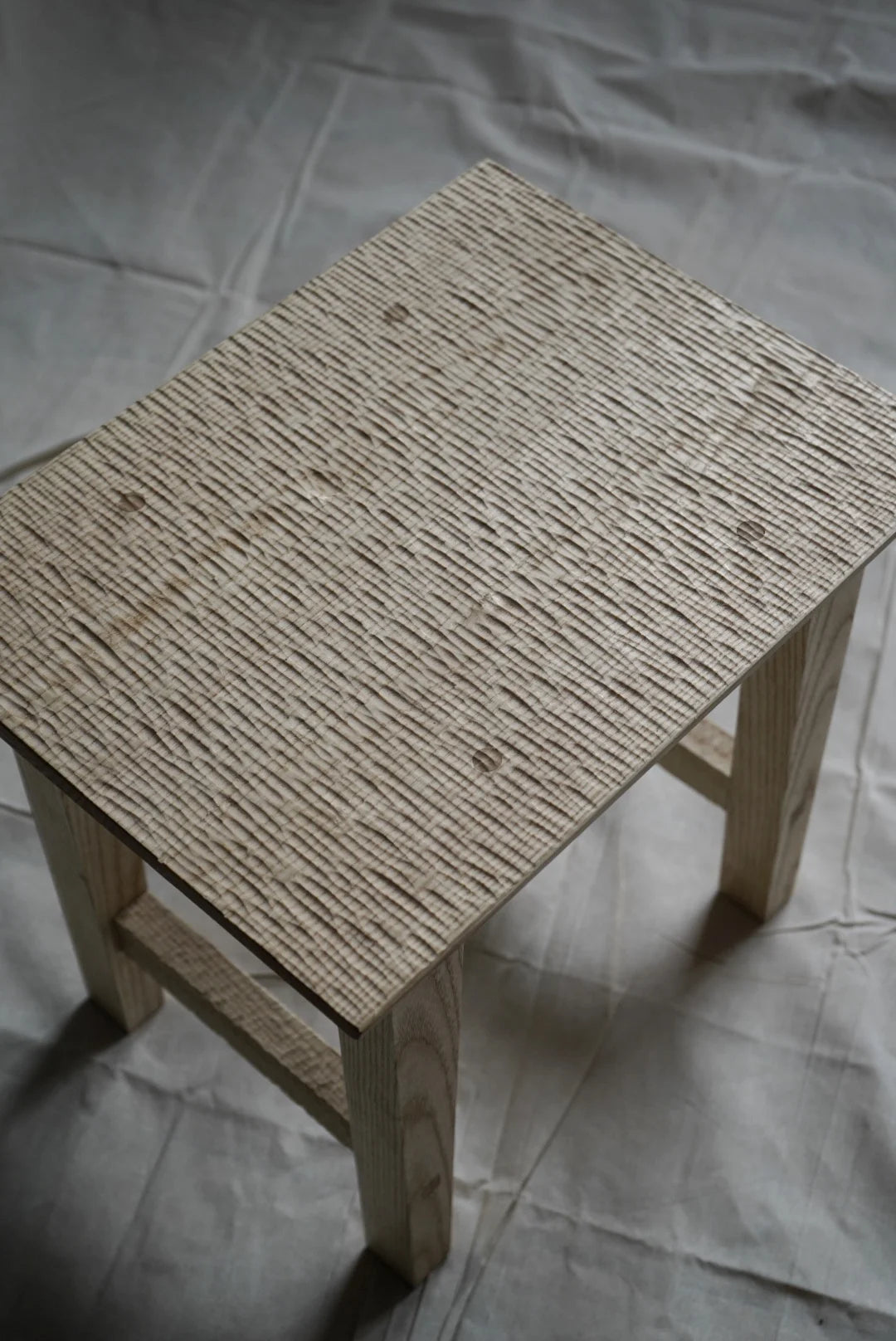Ripple stool | side table