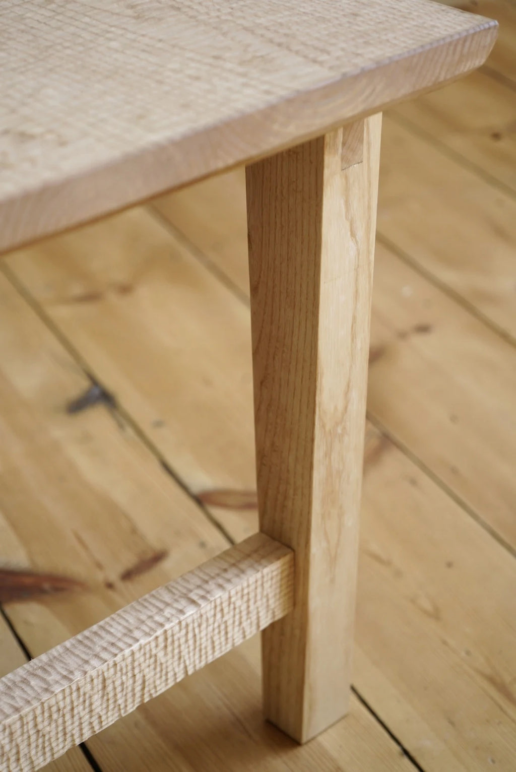 Ripple Stool | Side Table