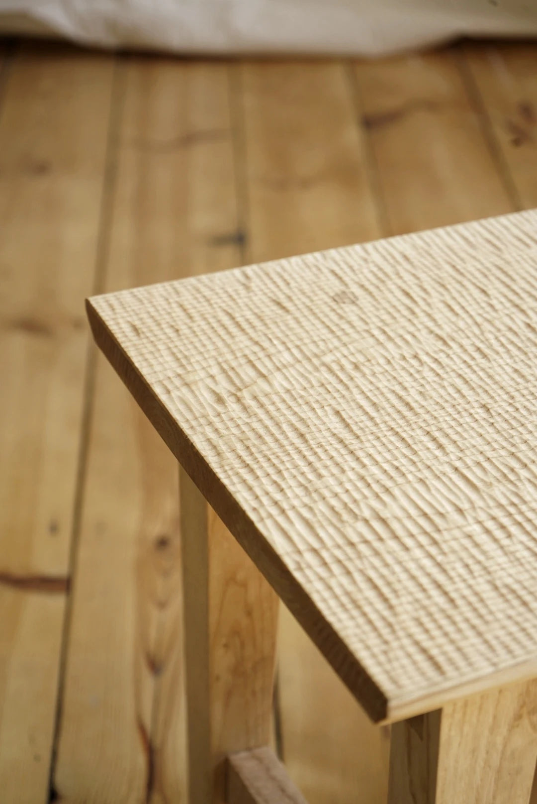 Ripple Stool | Side Table
